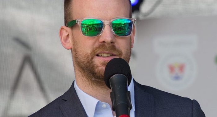 10611643.jpg