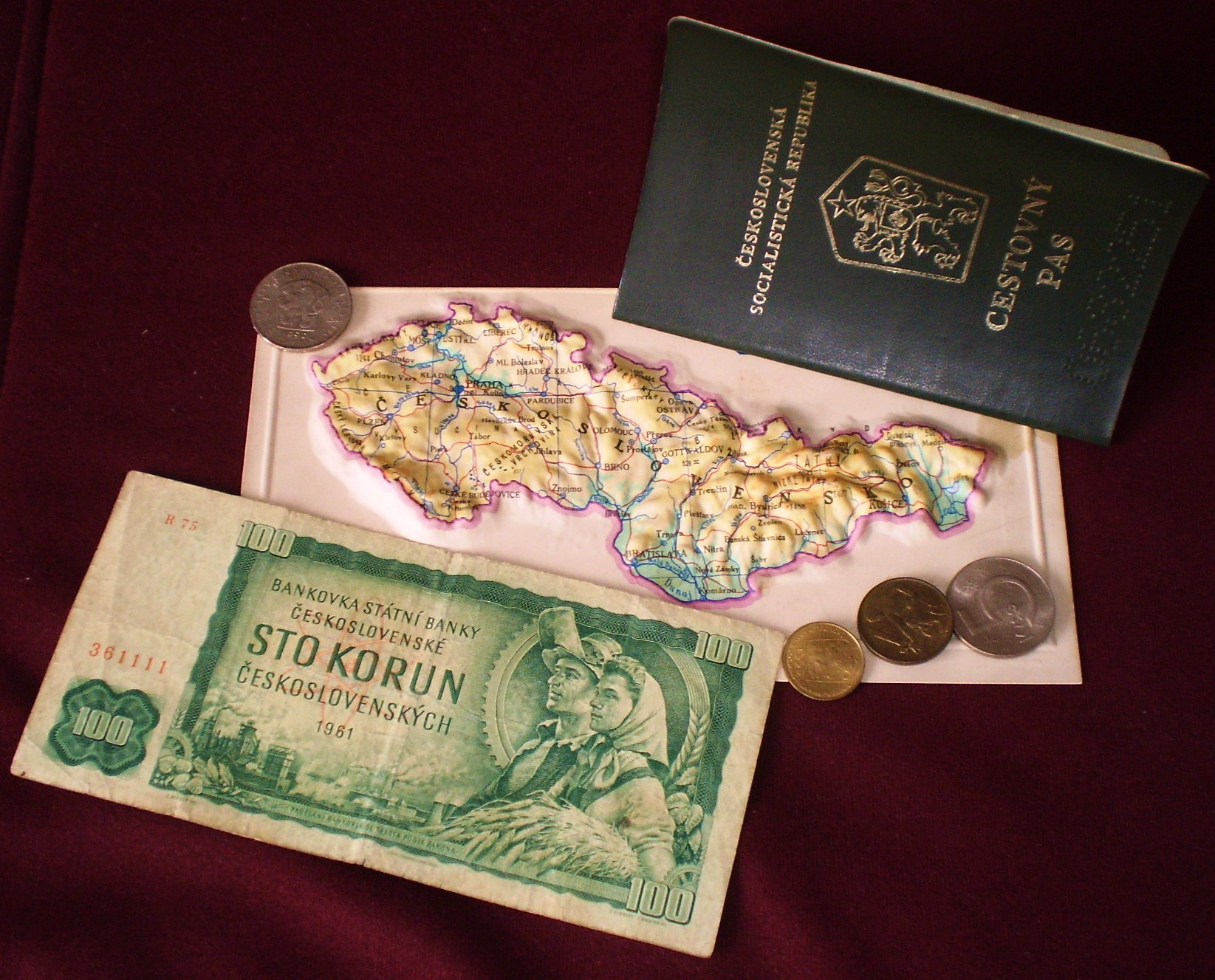 Cssr_map,_pasport,_money.JPG