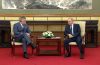 Robert Fico se v Pekingu na okraj oslav 80. výročí konce II. sv. války znovu po 4 měsících setkal s Vladimirem Putinem! Ten mu poradil, že má Ukrajincům vypnout dodávky energií ze Slovenska, aby Kyjev přestal útočit na Družbu! Putin rovněž odhalil, že Záporožská JE může být provozována společně s Američany a dokonce i s Ukrajinci! Fico by chtěl spolupráci Rosatomu a Westinghouse, Putin není proti!