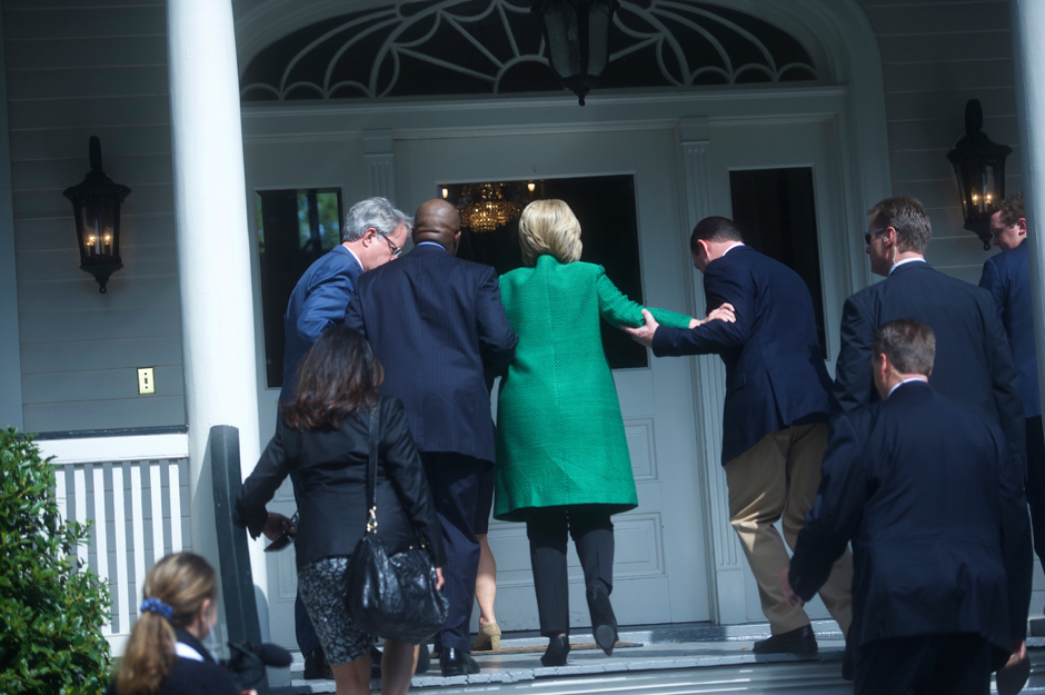 Hillary-Clinton-health-seizure-on-camera-help-up-stairs.jpg