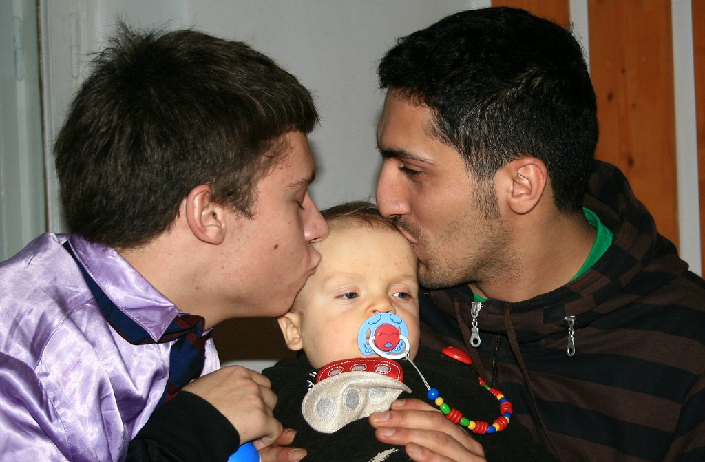 Male_Couple_With_Child-01.jpg