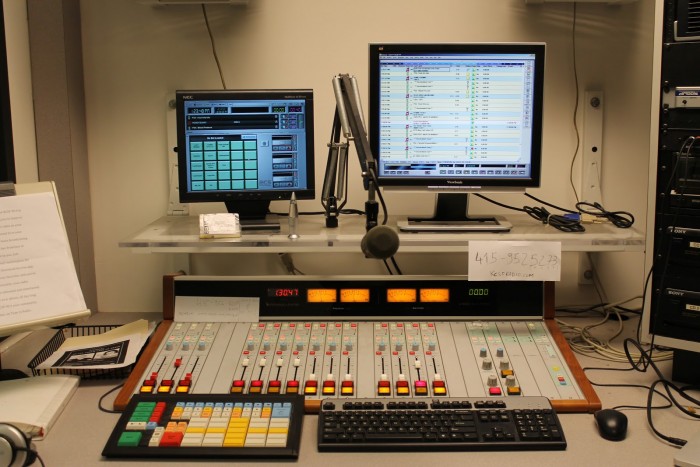 radiostation.JPG